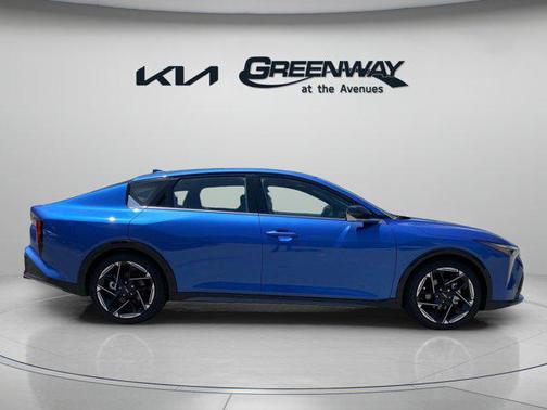 2025 Kia K4 GT-Line