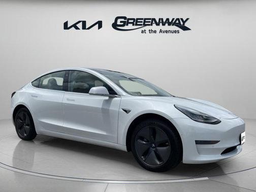 2020 Tesla Model 3 Standard Range