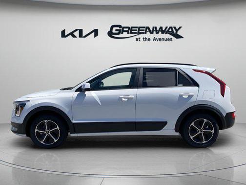 2025 Kia Niro LX
