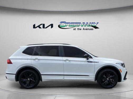 2024 Volkswagen Tiguan 2.0T SE R-Line Black
