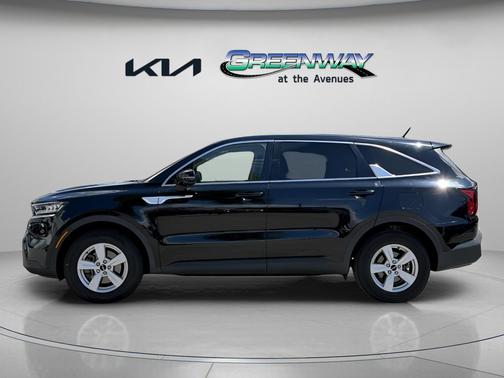 Ebony Black 2022 Kia Sorento LX