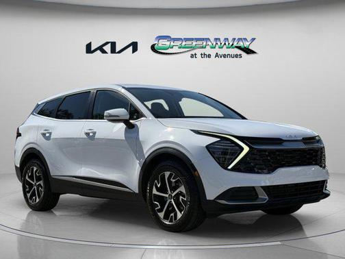 Glacial White Pearl 2024 Kia Sportage EX