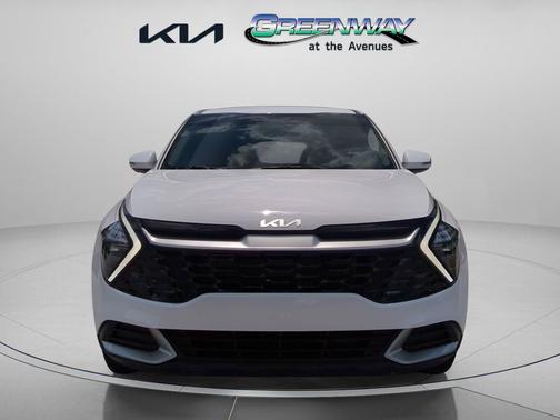 Glacial White Pearl 2024 Kia Sportage EX