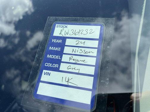 2024 Nissan Rogue SL