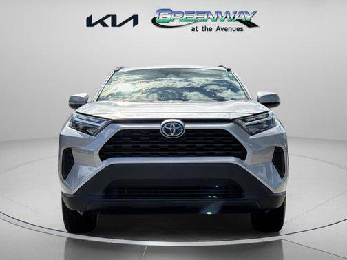 Silver Sky Metallic 2022 Toyota RAV4 Hybrid XLE