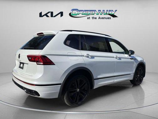 2022 Volkswagen Tiguan 2.0T SE R-Line Black