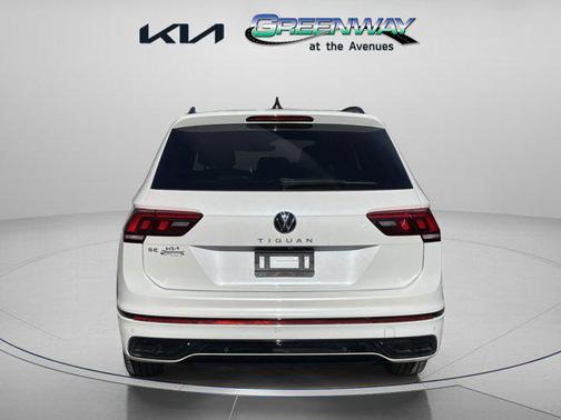 2022 Volkswagen Tiguan 2.0T SE R-Line Black
