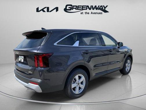 2025 Kia Sorento LX