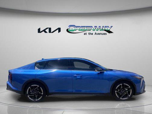 2025 Kia K4 GT-Line