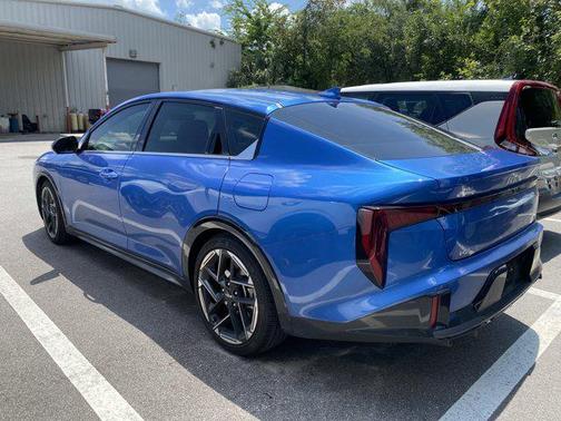 2025 Kia K4 GT-Line