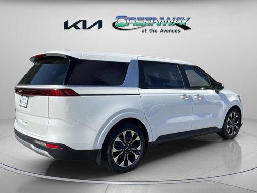2024 Kia Carnival EX