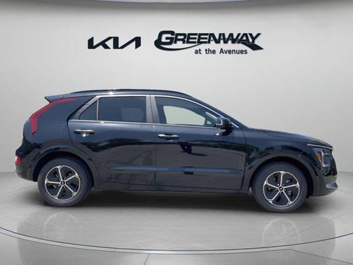 2025 Kia Niro SX