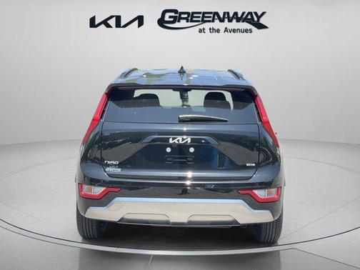 2025 Kia Niro SX