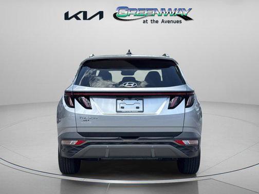 Shimmering Silver 2024 Hyundai TUCSON Limited