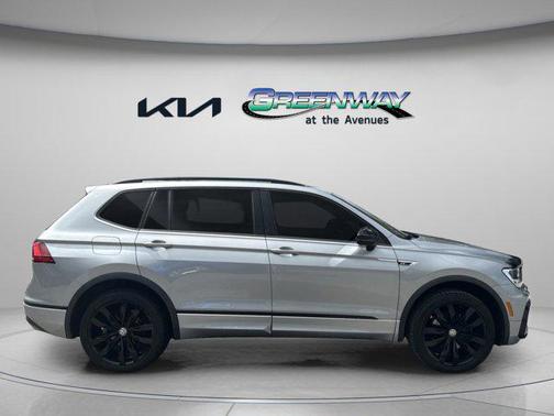 2020 Volkswagen Tiguan 2.0T SE R-Line Black 4MOTION