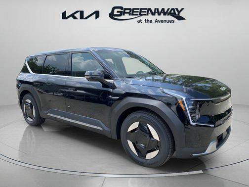 2026 Kia EV9 Light Long Range