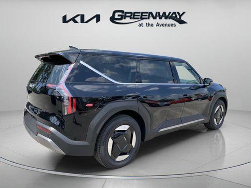 2026 Kia EV9 Light Long Range
