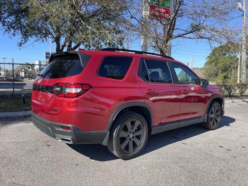 2023 Honda Pilot 2WD Sport