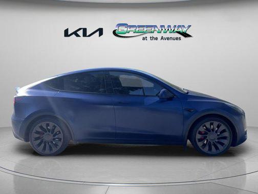 2022 Tesla Model Y Performance Dual Motor All-Wheel Drive