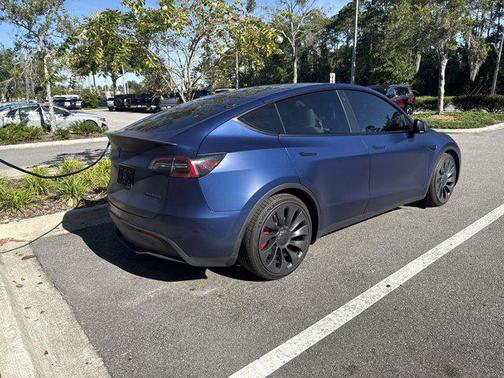 2022 Tesla Model Y Performance Dual Motor All-Wheel Drive