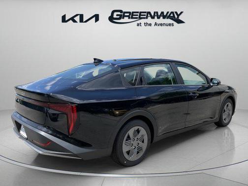 2025 Kia K4 LX