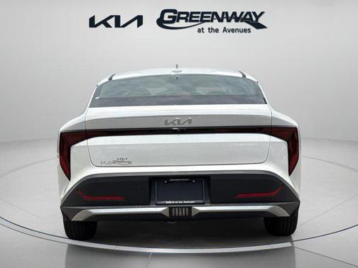 Snow White Pearl 2026 Kia K4 LX