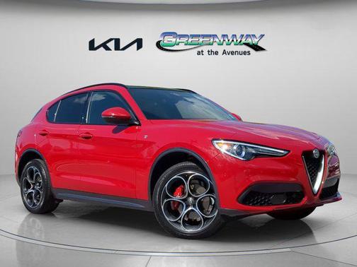 Alfa Rosso 2023 Alfa Romeo Stelvio Ti