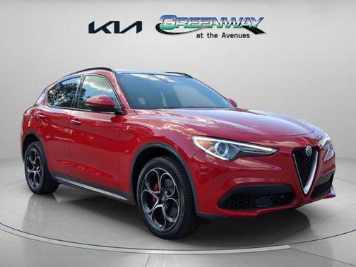 Alfa Rosso 2023 Alfa Romeo Stelvio Ti