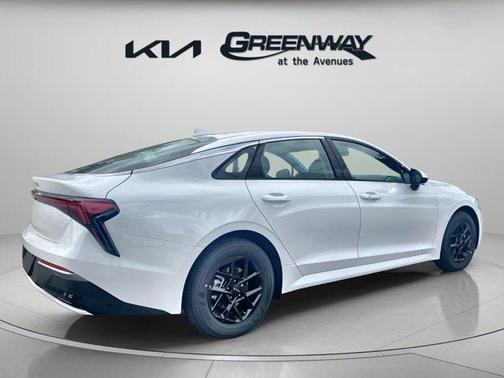 2025 Kia K5 LXS
