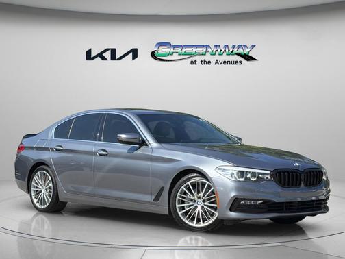 Bluestone Metallic 2018 BMW 530 530i