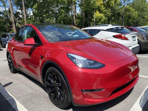 2022 Tesla Model Y Long Range Dual Motor All-Wheel Drive