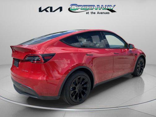 2022 Tesla Model Y Long Range Dual Motor All-Wheel Drive