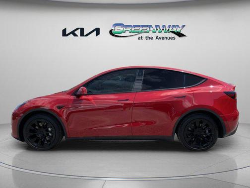 2022 Tesla Model Y Long Range Dual Motor All-Wheel Drive