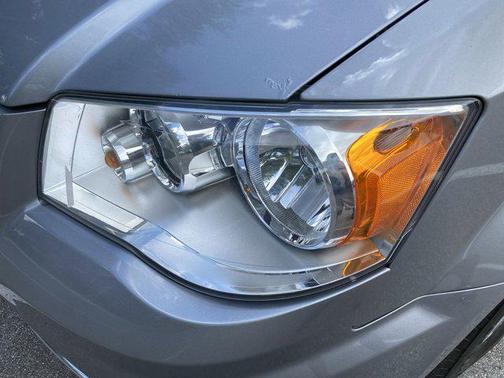 2015 Chrysler Town & Country Touring-L