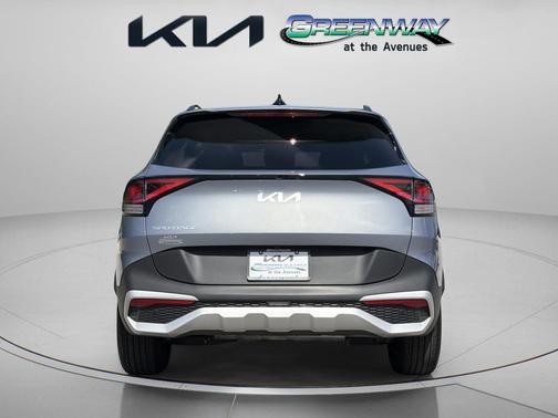 Everlasting Silver 2025 Kia Sportage EX