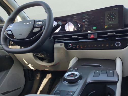 KDG/GRAY 2026 Kia Sportage Hybrid EX