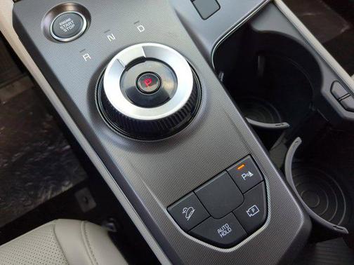 KDG/GRAY 2026 Kia Sportage Hybrid EX