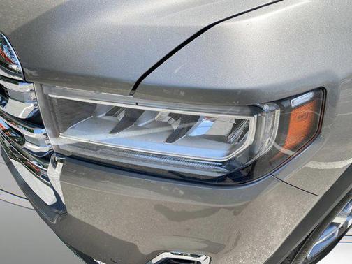 2023 GMC Acadia FWD SLT