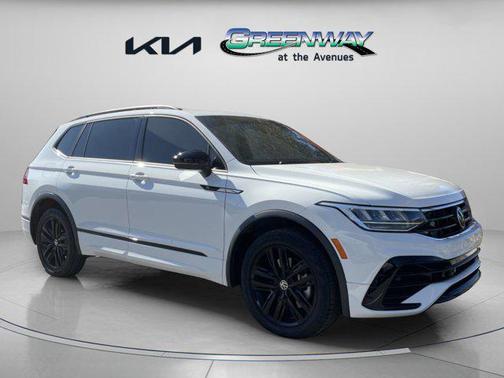 2022 Volkswagen Tiguan 2.0T SE R-Line Black