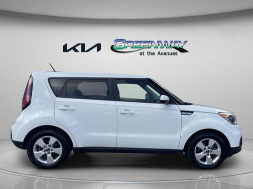 2017 Kia Soul Base