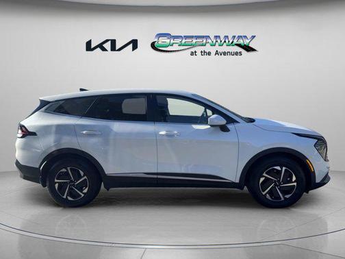 2024 Kia Sportage Hybrid LX