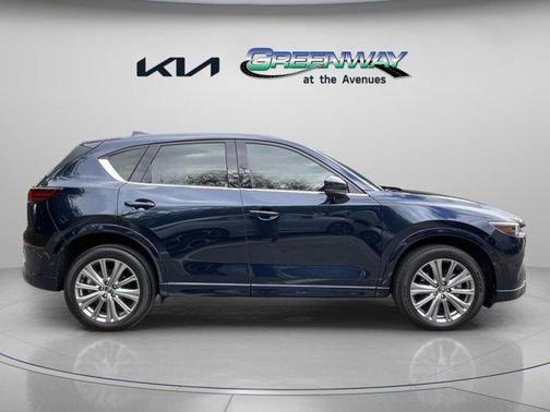 2022 Mazda CX-5 Signature