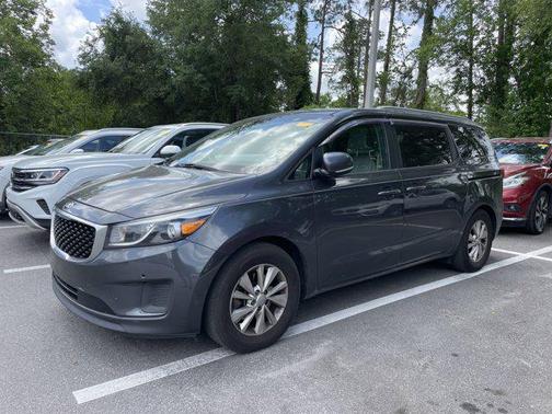 2017 Kia Sedona LX