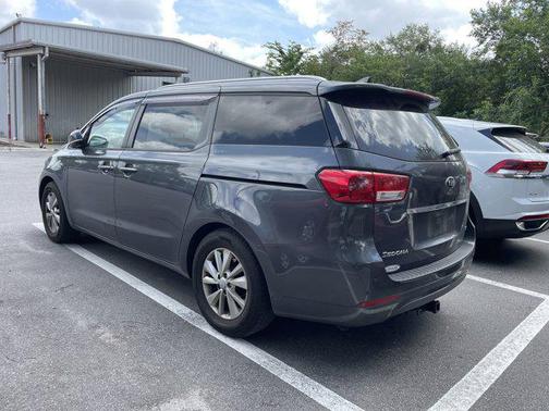 2017 Kia Sedona LX