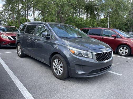 2017 Kia Sedona LX