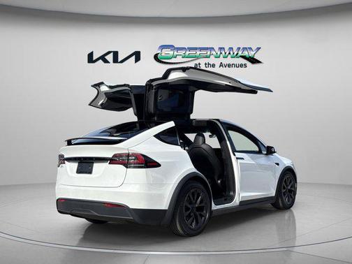 2024 Tesla Model X Long Range