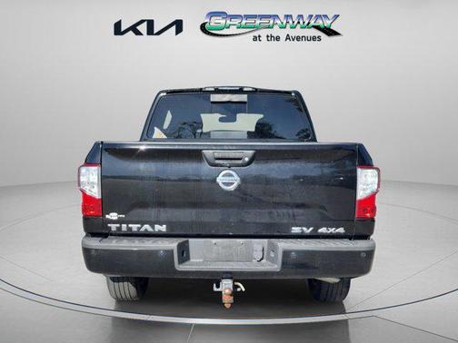 2018 Nissan Titan SV