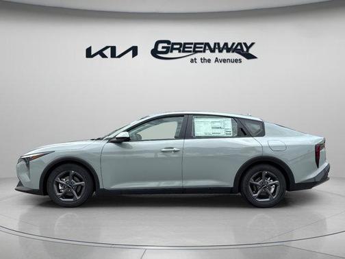 DM4/ 2026 Kia K4 LXS
