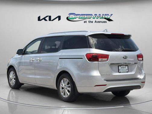 Bright Silver Metallic 2016 Kia Sedona LX