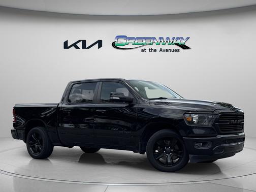 Diamond Black Crystal Pearlcoat 2020 RAM 1500 Big Horn/Lone Star